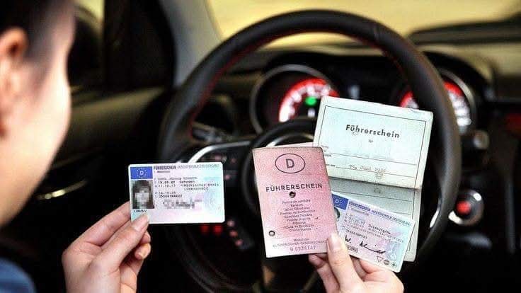 Easy Fahrschule – Führerschein Unterlagen online einsenden, einfacher 3-Schritte Prozess